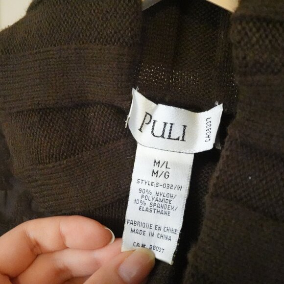 Puli Sleeveless Turtleneck Blouse Size M/L - Picture 2 of 4
